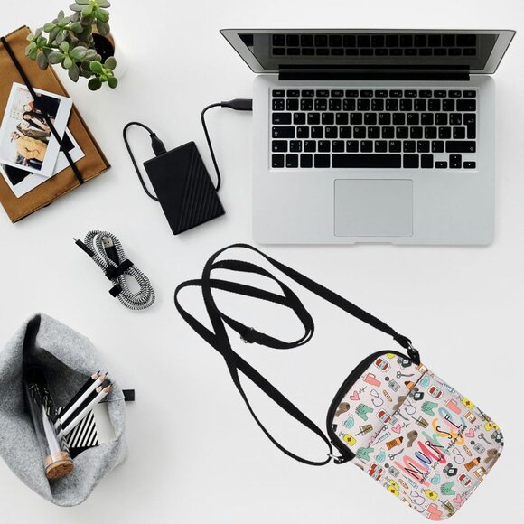 Premium Canvas Nurse Crossbody Bag with 3 Pockets | Lightweight and Chic - Picture 6 of 7